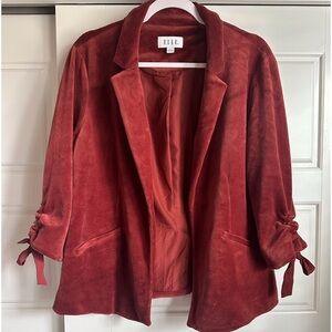 NWOT Beautiful lined Blazer
